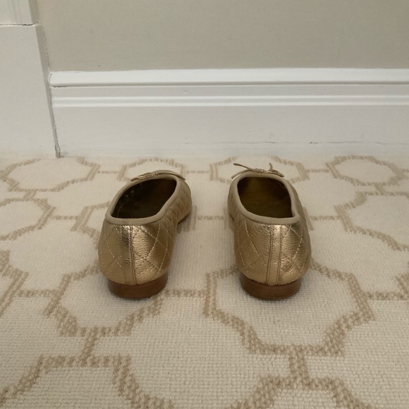 Authentic Gold Quilted Chanel Flats - Picture 3 of 5